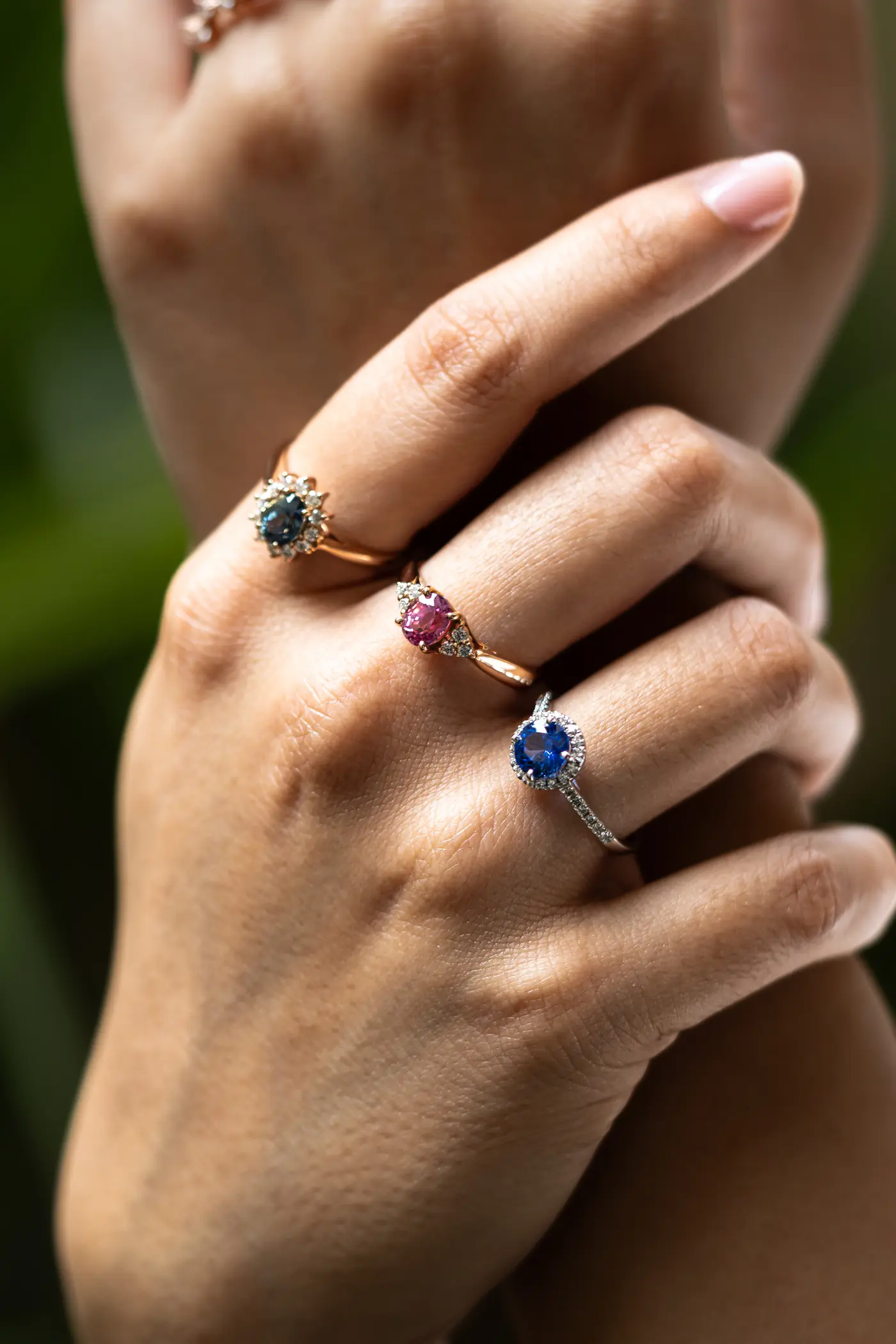 Woman wearing handcrafted sapphire ring by Zora Jewellers Sri Lanka