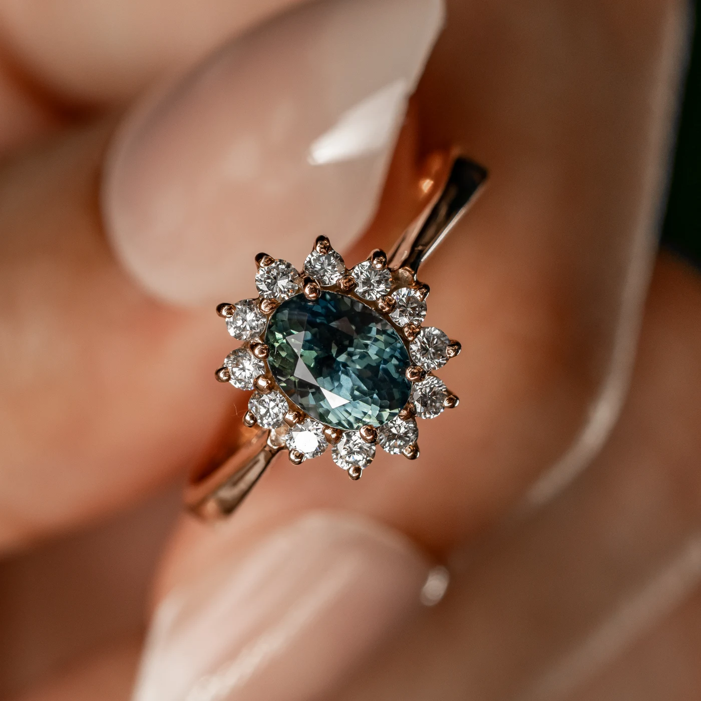Teal Sapphire, Oval Cut